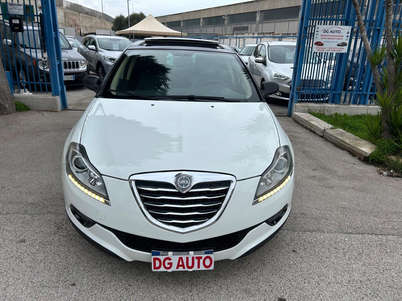 Lancia Delta 1.6 MJT 120 cv 2012 autom. tetto aprib