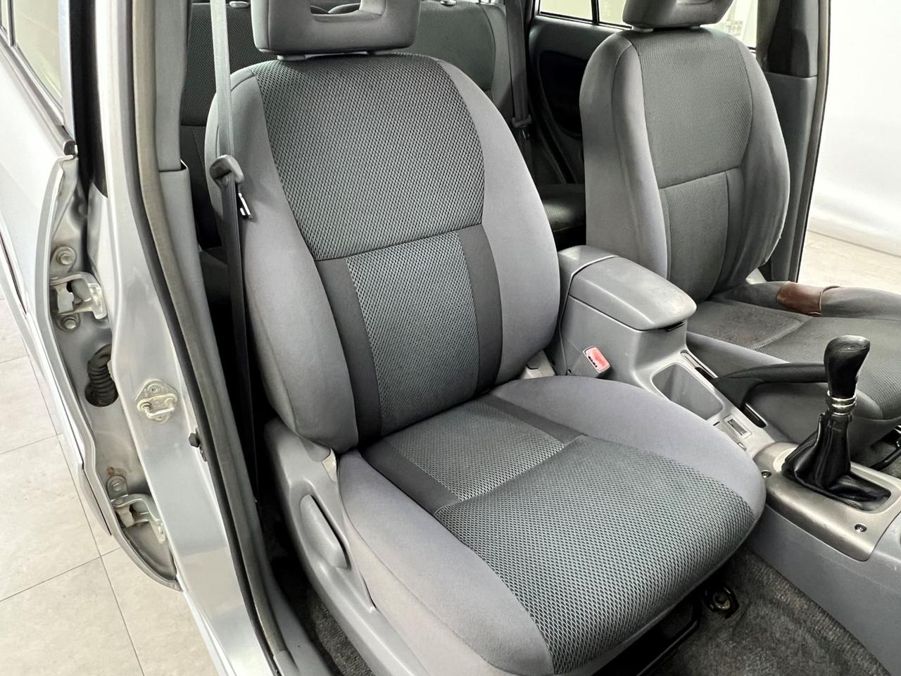 TOYOTA Rav4 II 2001 RAV4 5p 2.0 d-4d 16v