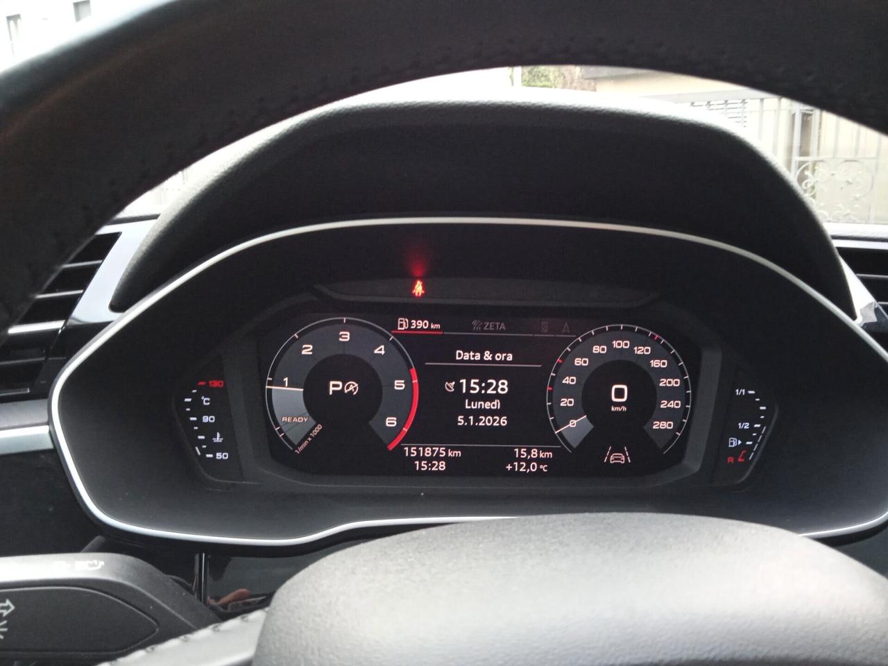 Audi Q3 / 2.0 TDI S tronic Advanced TETTO APRIBILE,