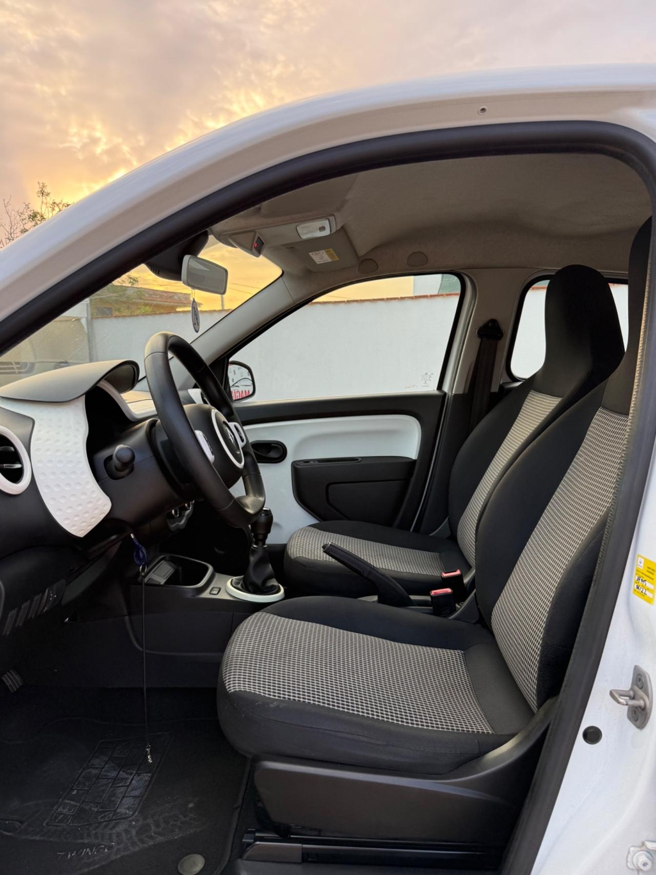 Renault Twingo SCe 65 CV Duel