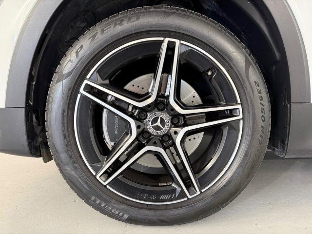 MERCEDES-BENZ GLB 200 d Premium AMG Line