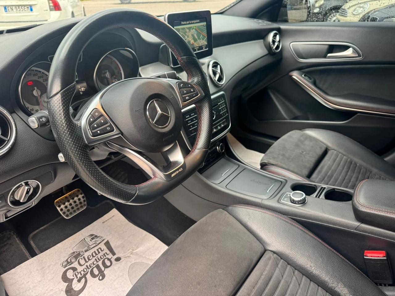 Mercedes-benz CLA 220 berlina d Automatic Premium amg Garanzia