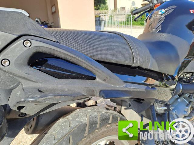 BMW R 1150 R .