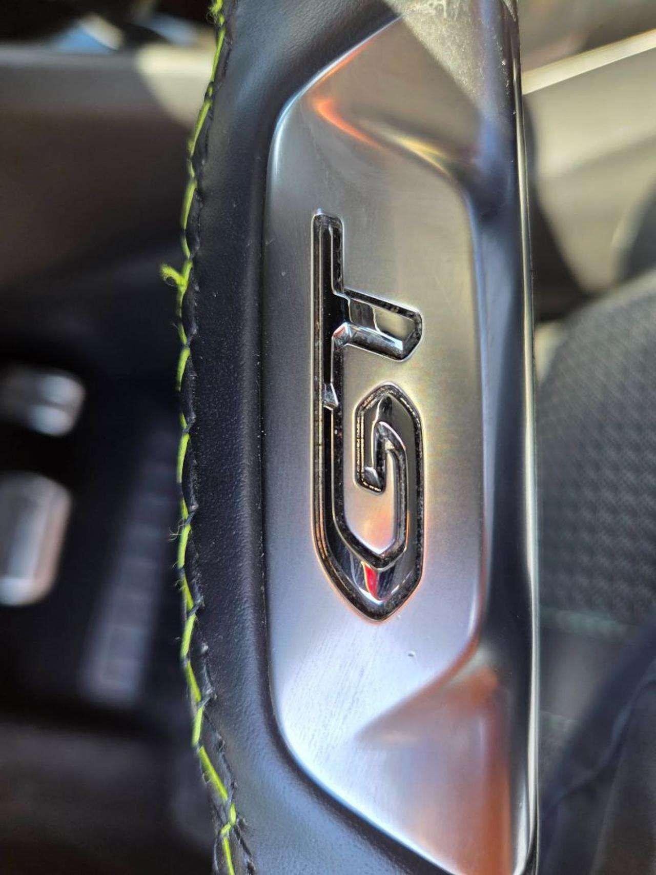 Peugeot 2008 BlueHDi 130 S&S EAT8 GT