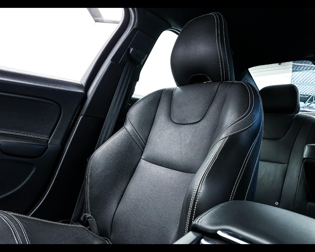 VOLVO S60 (2010-2018) - S60 D2 Kinetic