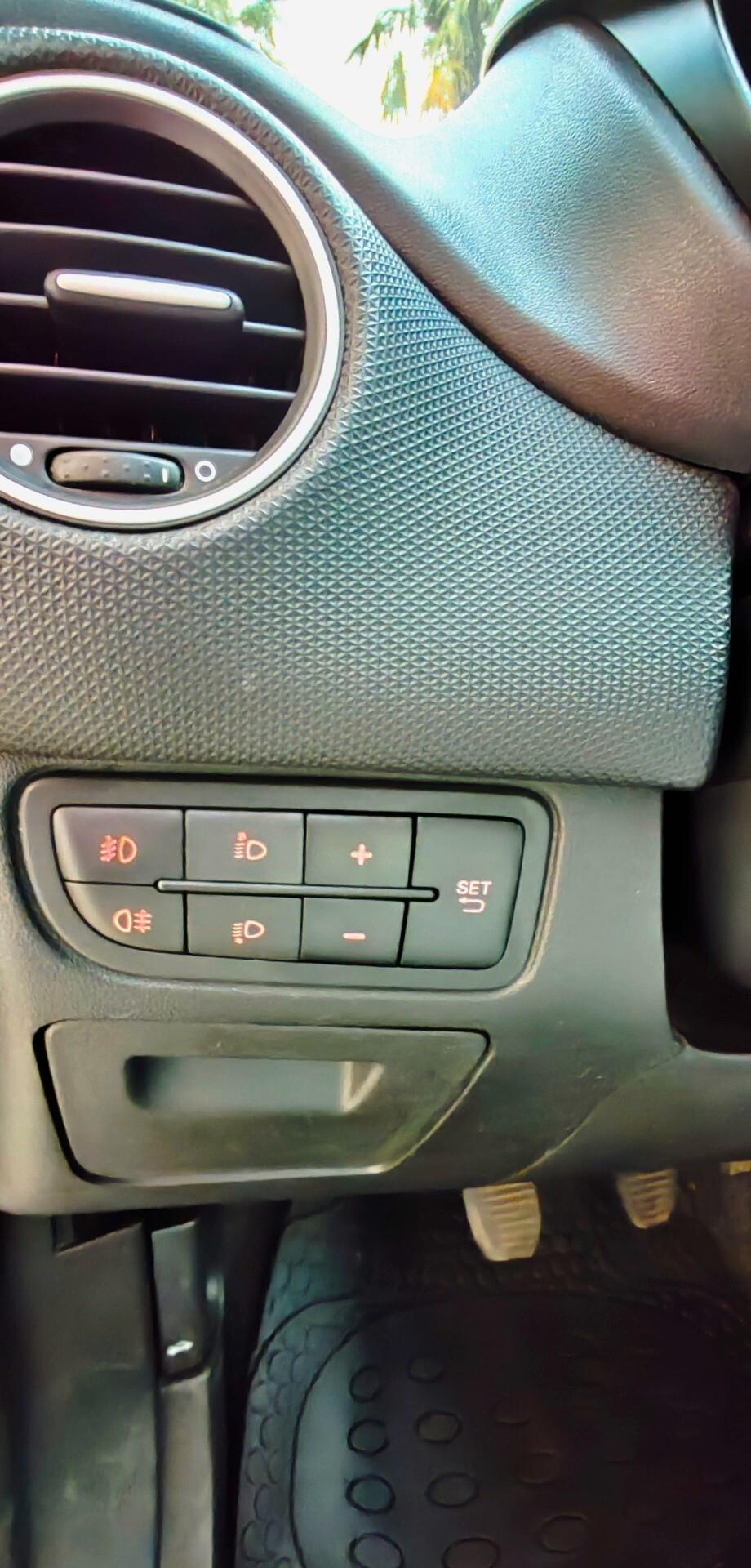 Fiat Punto 1.4 8V 5 porte Natural Power Street