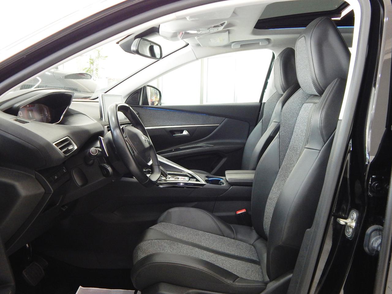 Peugeot 5008 1.5 bluehdi Allure EAT8 7P. TETTO-NAVI-PELLE-PARK