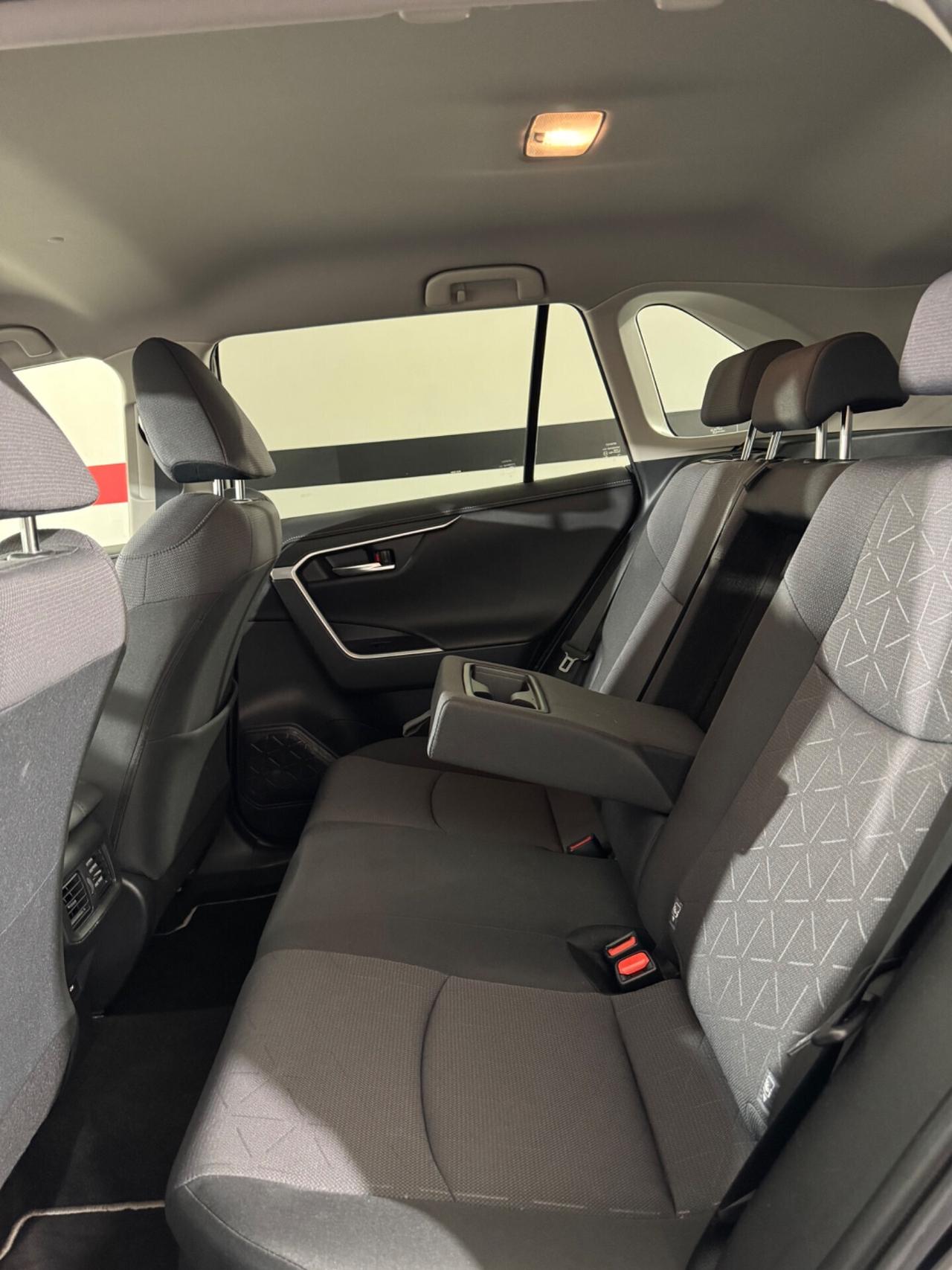RAV4 2.5 HV (218CV) E-CVT 2WD Active