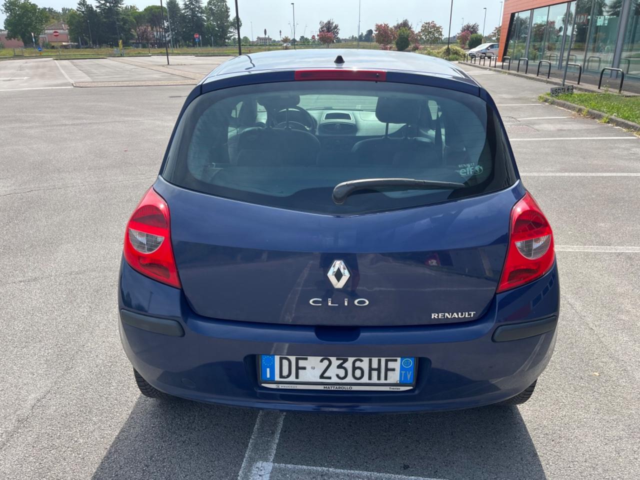 Renault Clio ok neopatentati