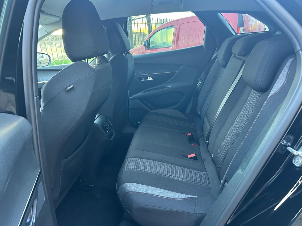 Peugeot 3008 BlueHDi 130 S&S EAT8 “