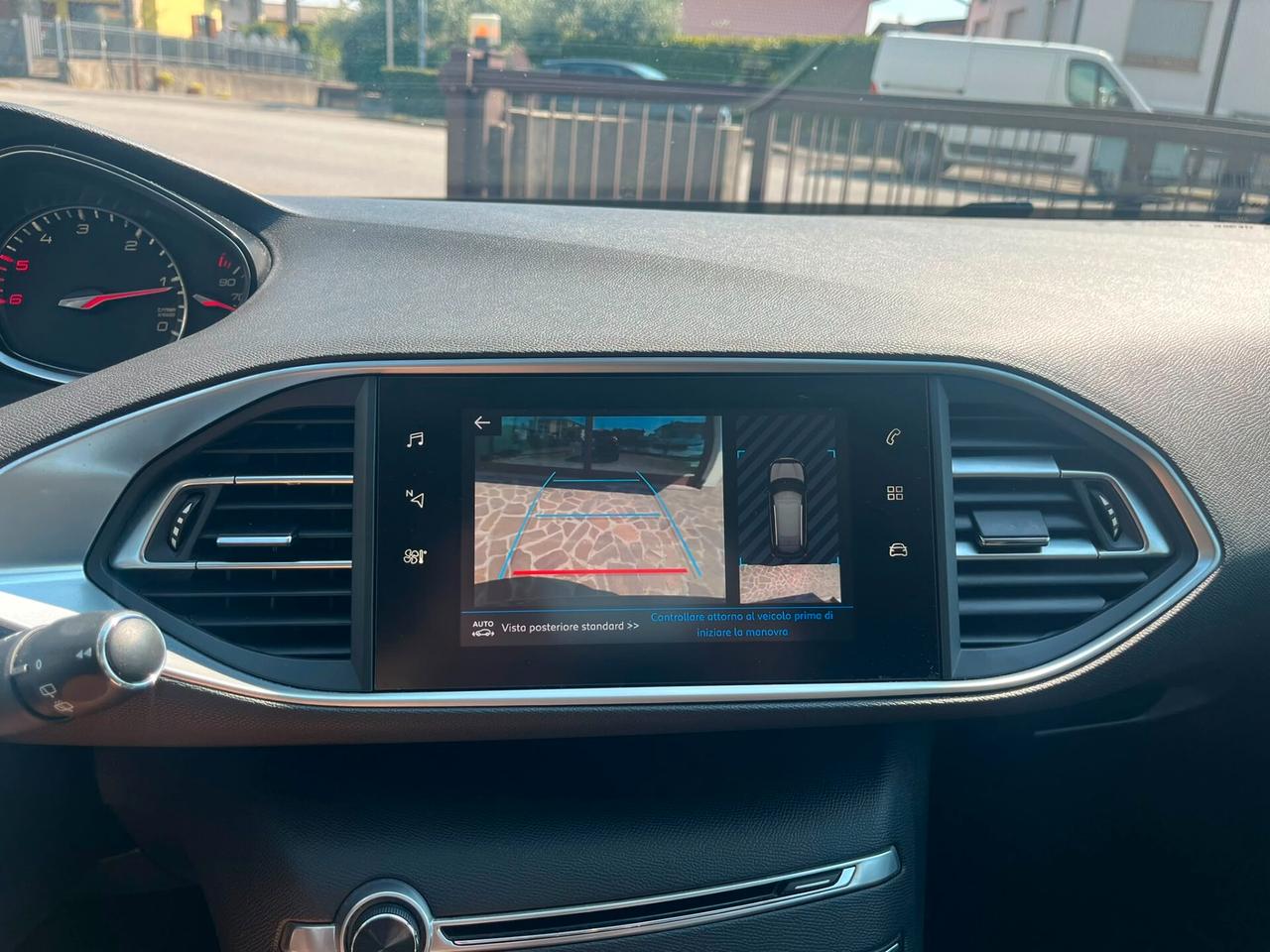 Peugeot 308 BlueHDi 130 S&S EAT6 SW Allure
