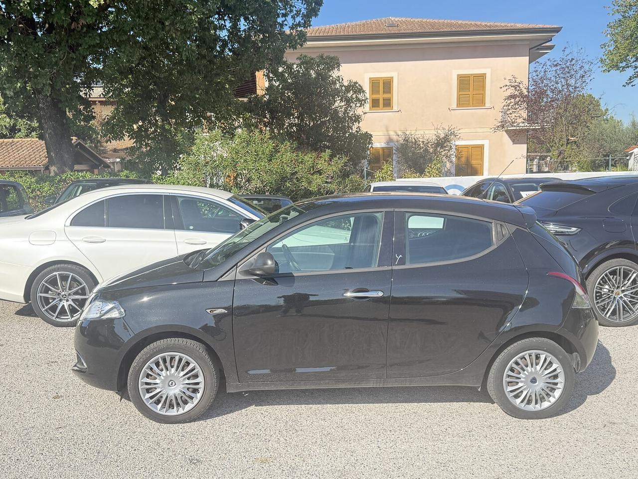 LANCIA YPSILON 1.2 BENZINA-GPL ADATTA NEOPATENTATI
