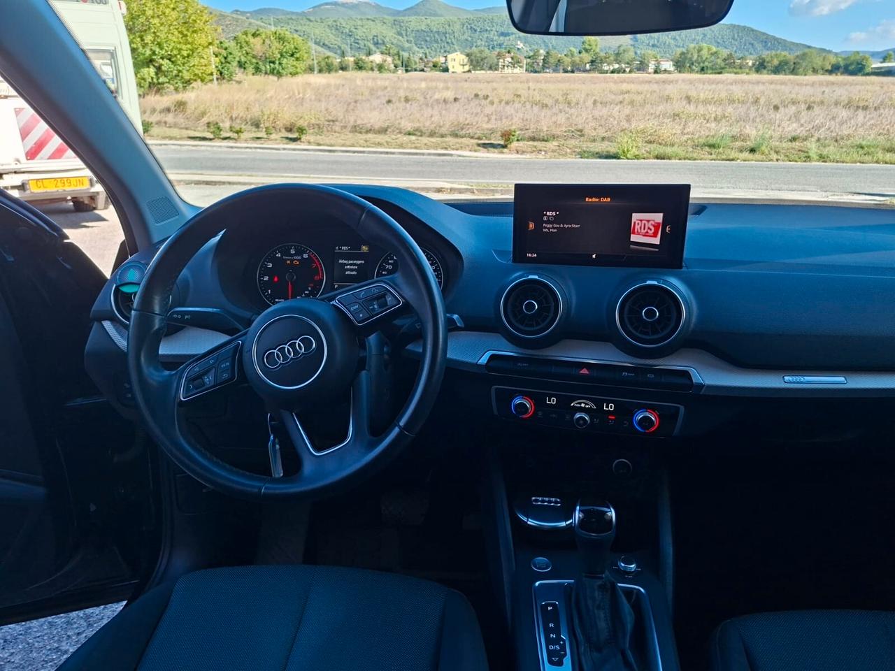 Audi Q2 35 TFSI S line Edition