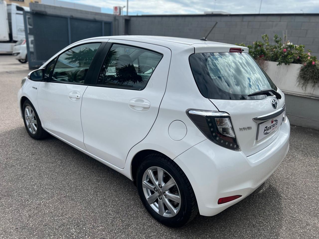 Toyota Yaris 5pt 1.5h 75cv Active OK NEOPAT. TELCLIMA/CAMERA