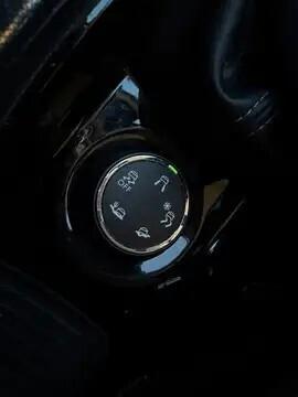 Peugeot 2008 1.6 VTi 120CV Allure