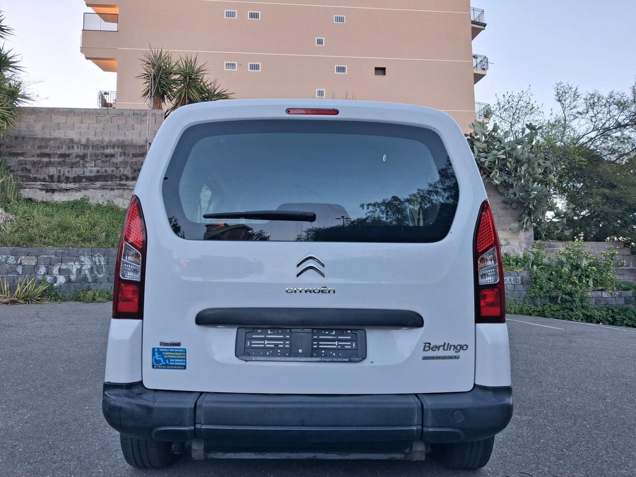 Citroen Berlingo Pianale ribassato con rampa disabili in carrozzina