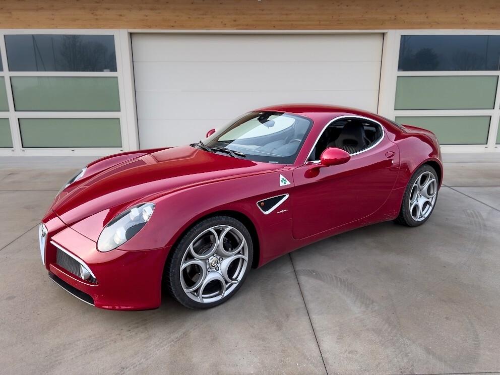 Alfa Romeo 8C Competizione