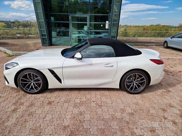 Bmw Z4 20i cc2000 cv 198 km 18000 pari al nuovo iva esposta