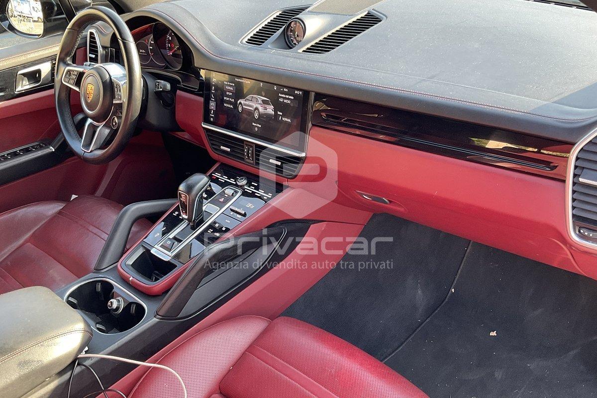 PORSCHE Cayenne 3.0 V6