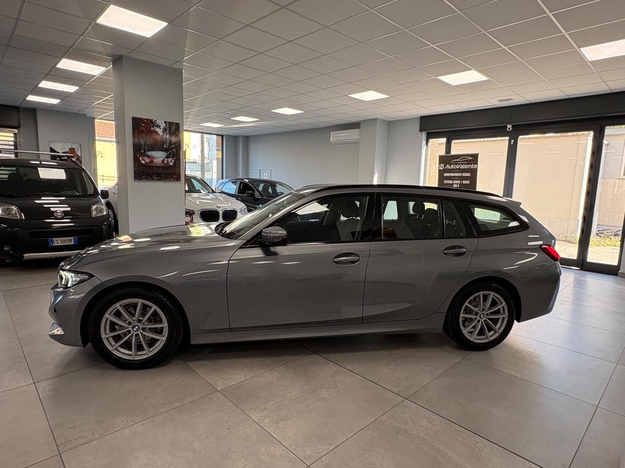 Bmw 318d 48V Touring 2.0 150cv 2022 km 98000