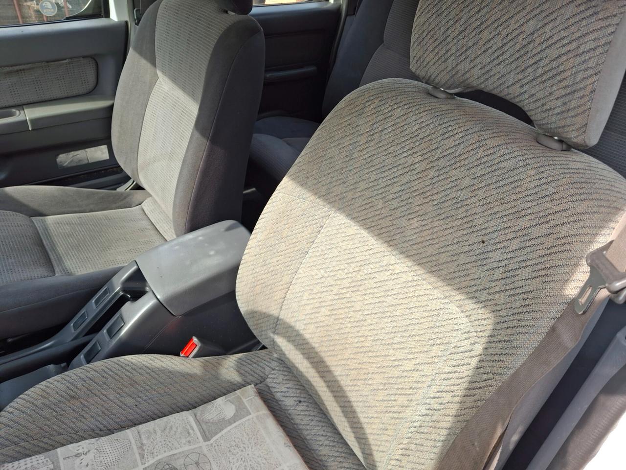 Nissan Navara 2.5 dCi 4 porte Double Cab SE gancio traino