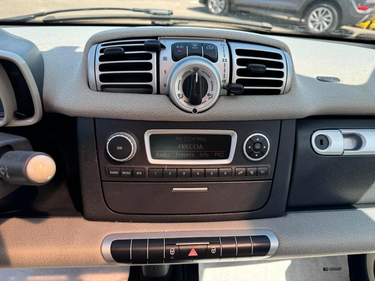 Smart ForTwo 1.0 MHD (BENZ) 52KW PASSION 2011