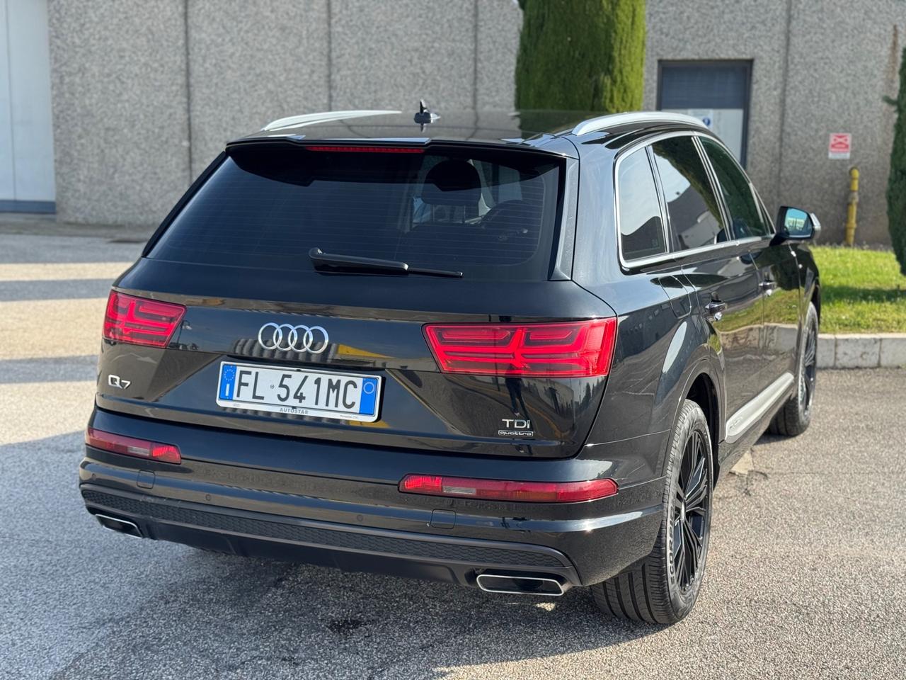 Audi Q7 3.0 TDI 218 CV Gancio Traino