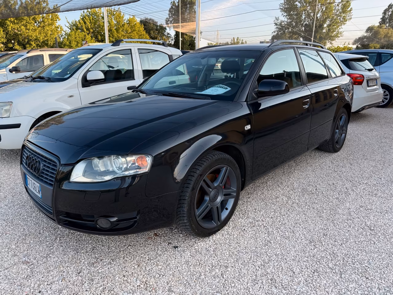 Audi A4 2.0 16V TDI Avant TOTAL BLACK