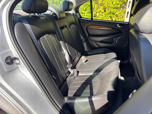 JAGUAR X-Type 2.5 V6 24V cat Executive - GPL 2031