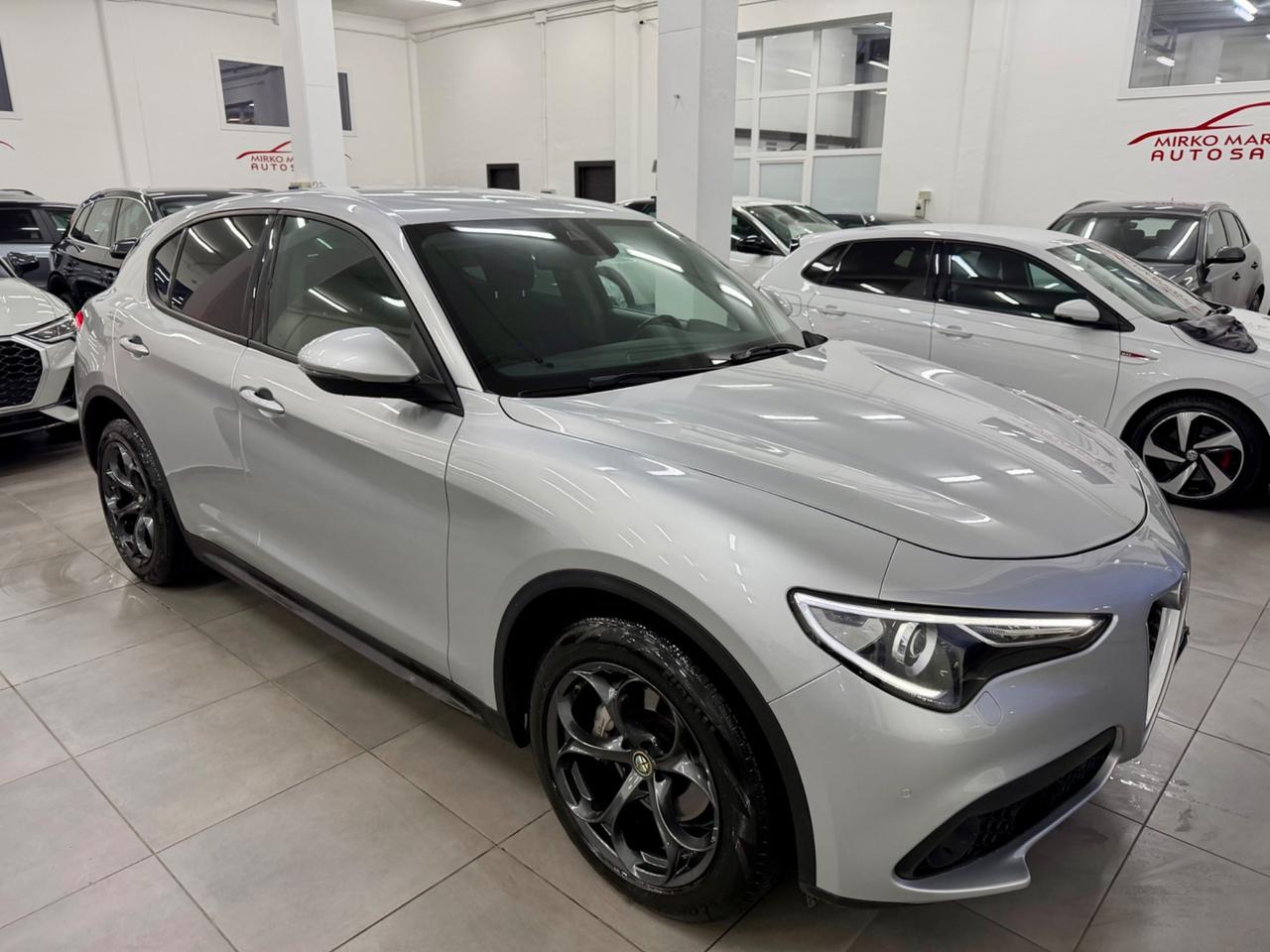 Alfa Romeo Stelvio 2.2 160 CV AT8 RWD FINANZIABILE