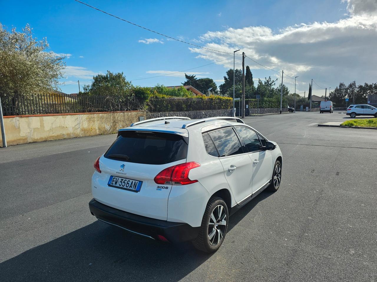 Peugeot 2008 Allure 1.6 diesel 92cv ok neopatentati