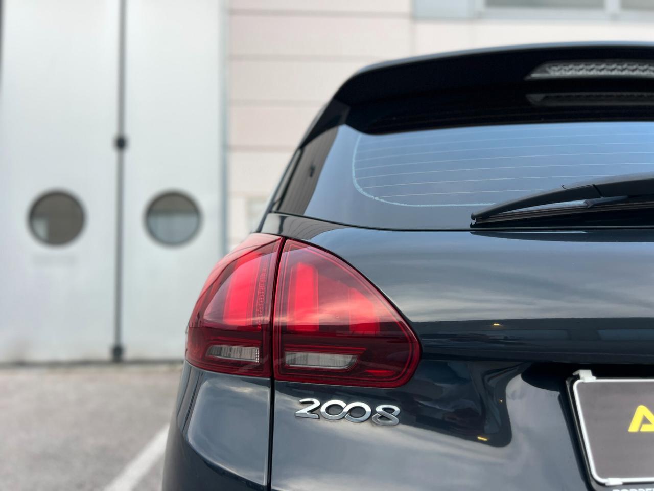 Peugeot 2008 PureTech 82 S&S Allure