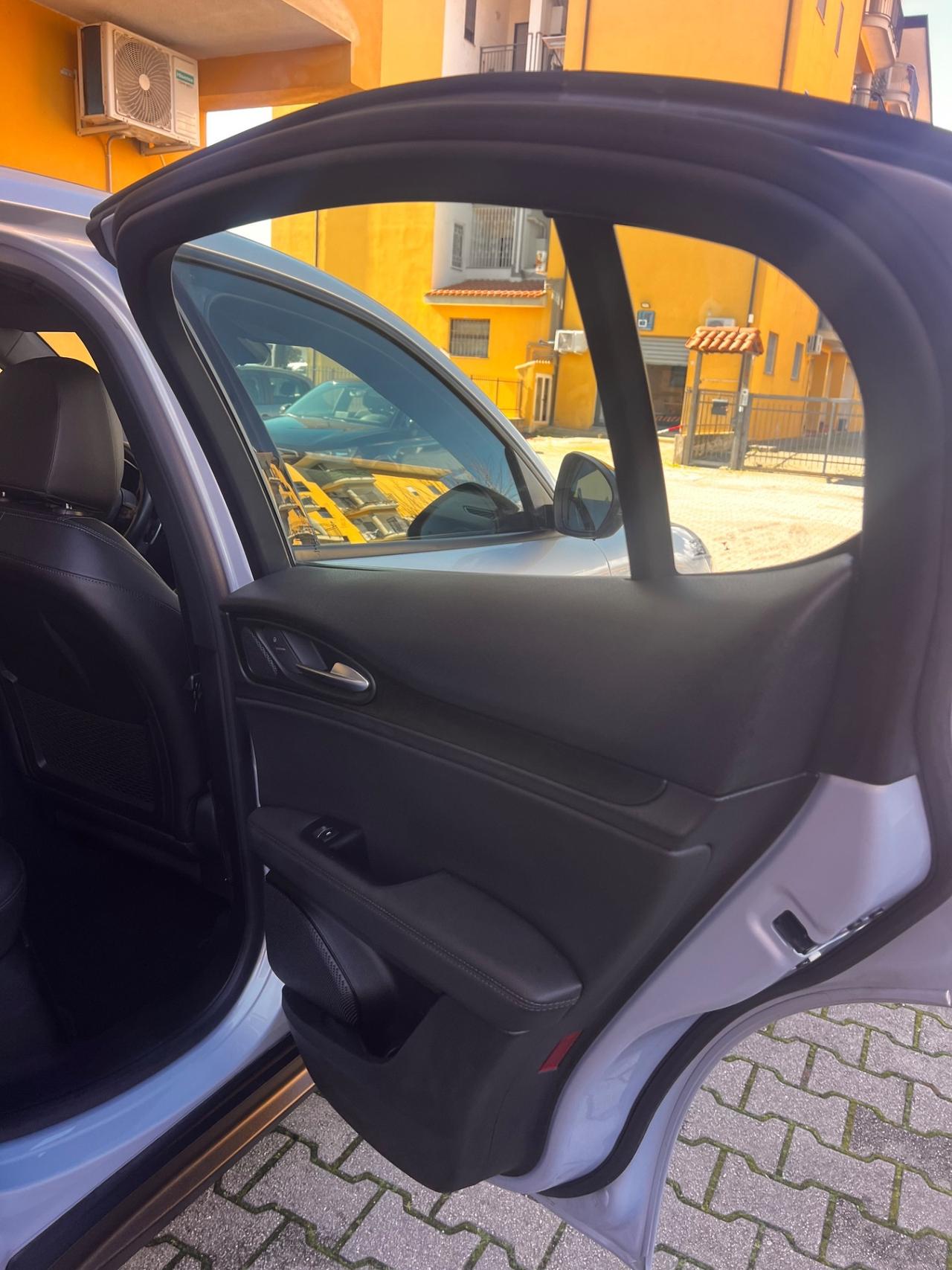 Alfa Romeo Stelvio 2.2 Turbodiesel 210 CV AT8 Q4 Veloce