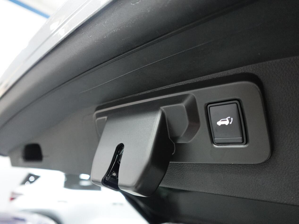Renault Austral 1.2 E-TECH FULL HYBRID 200 CV ICONIC ESPRIT ALPINE