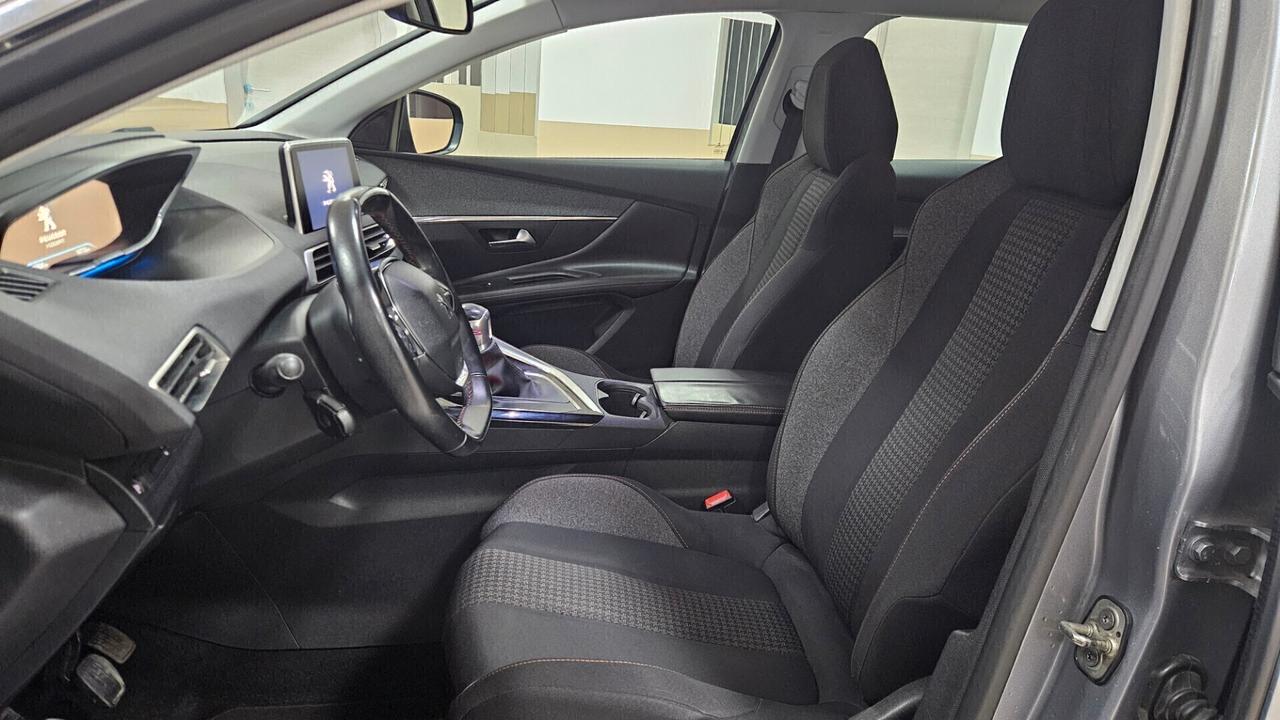 Peugeot 3008 BlueHDi 120 S&S Business