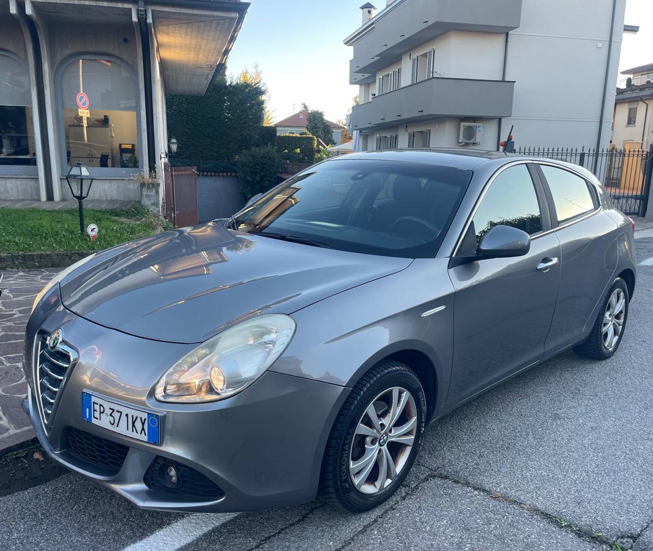 Alfa Romeo Giulietta 1.6 JTDm-2 105 CV Progression
