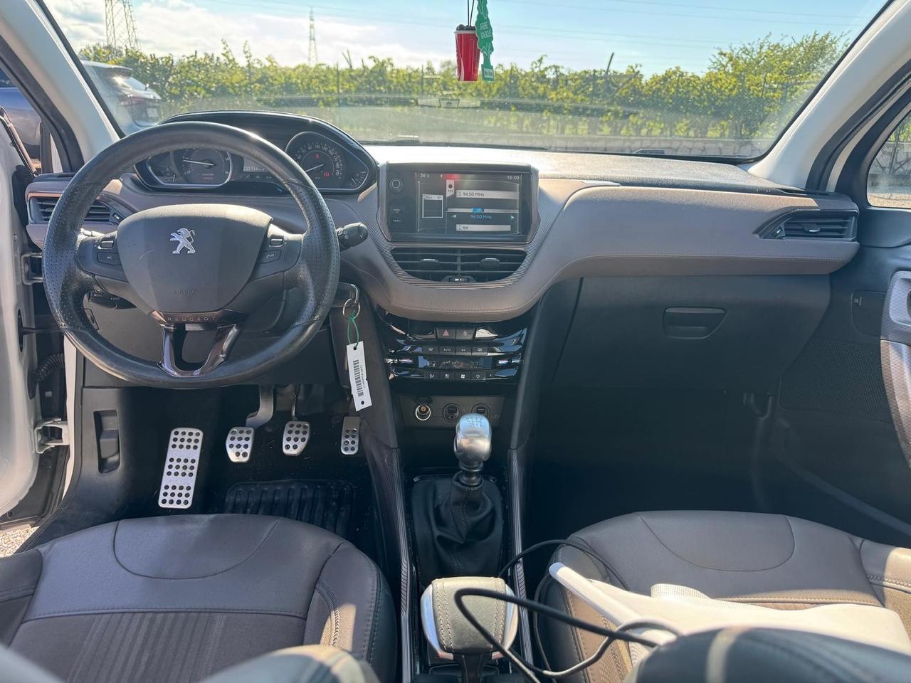Peugeot 2008 1.6 VTi 120CV Allure