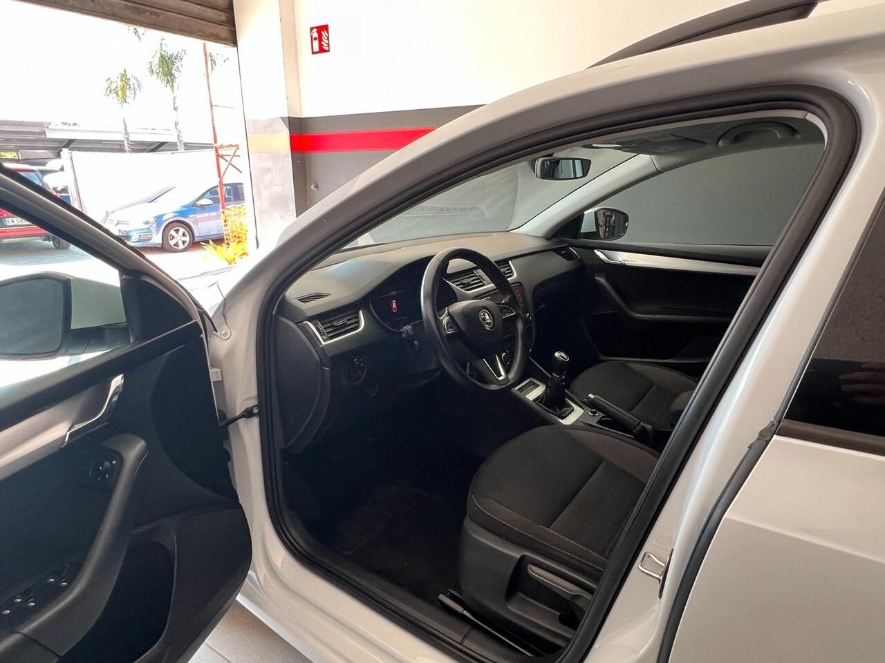 Skoda Octavia 1.6 TDI SCR 115 CV Wagon Ambition