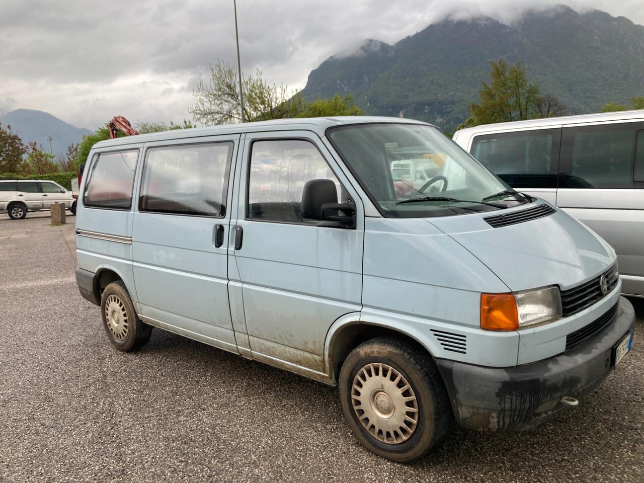 Volkswagen Transporter Transp. 2.5 TDI/102CV cat PC Furg. Vtr.