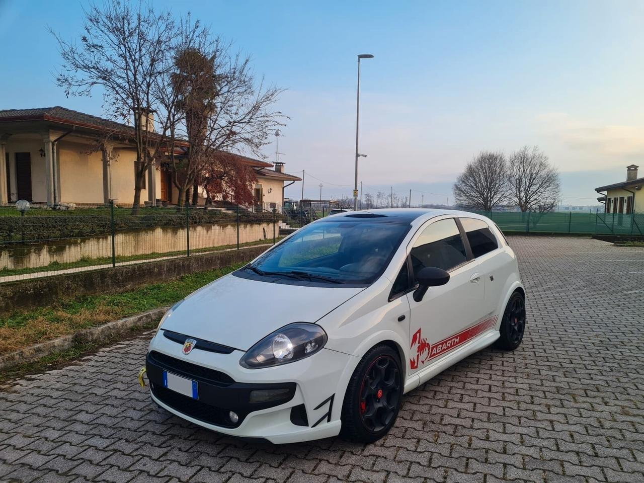 Abarth Punto EVO 1.4i 16V Turbo Multiair S&S