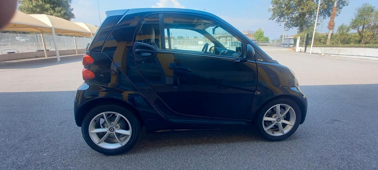 Smart ForTwo cc. 1000 Benzina 71 CV. Coupé Modello Pulse Paddle al Volante Automatica.