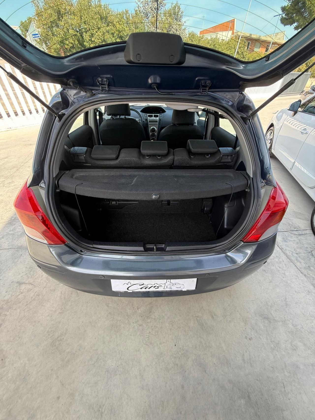 Toyota Yaris 1.0 5 porte Sol