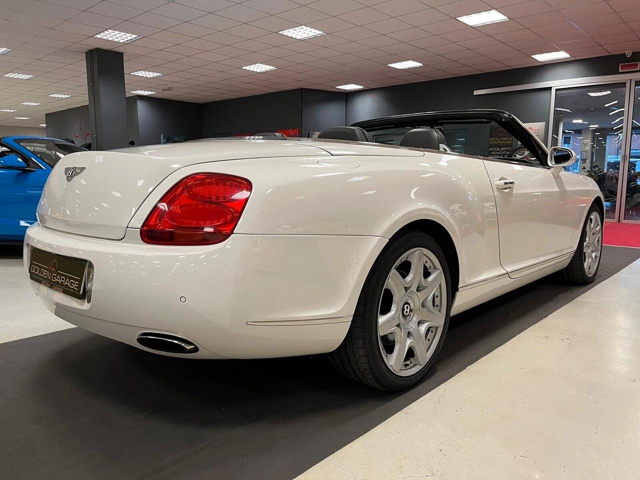 Bentley Continental GTC W12 560cv Pack Mulliner