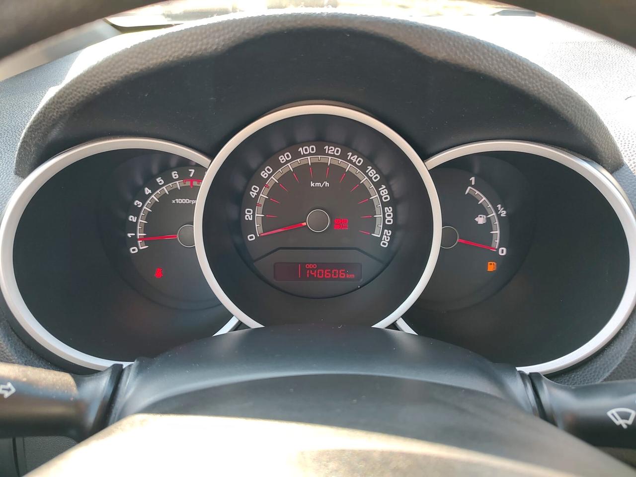Kia Venga 1.4 CVVT Active, TETTO APRIBILE E FULL PANORAMICO, GARANZIA L.12 MESI