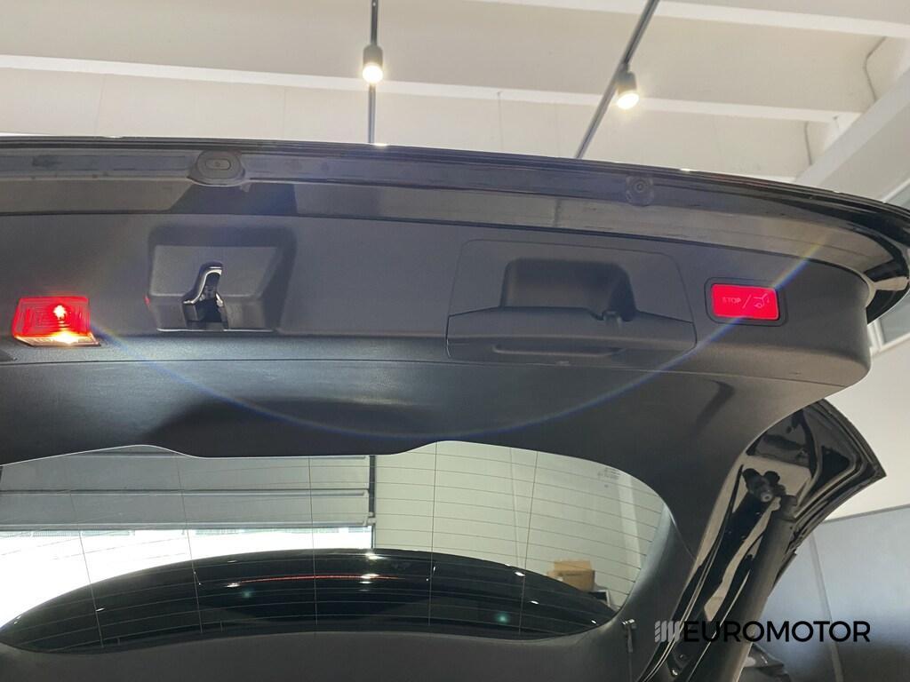 Mercedes GLA 180 180 D Premium 8G-DCT