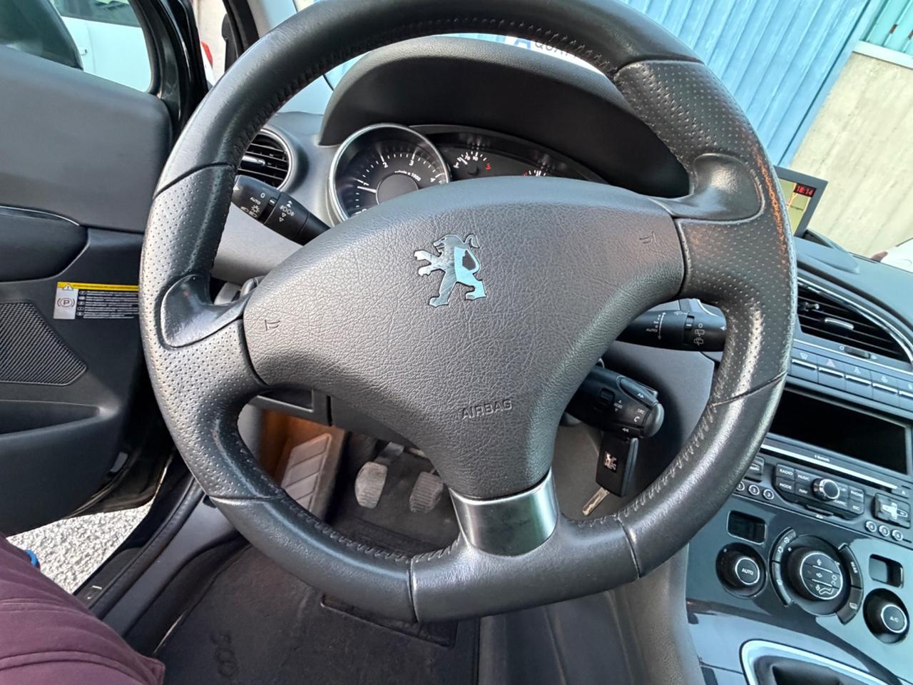 Peugeot 5008 1.6 HDi 110CV Premium