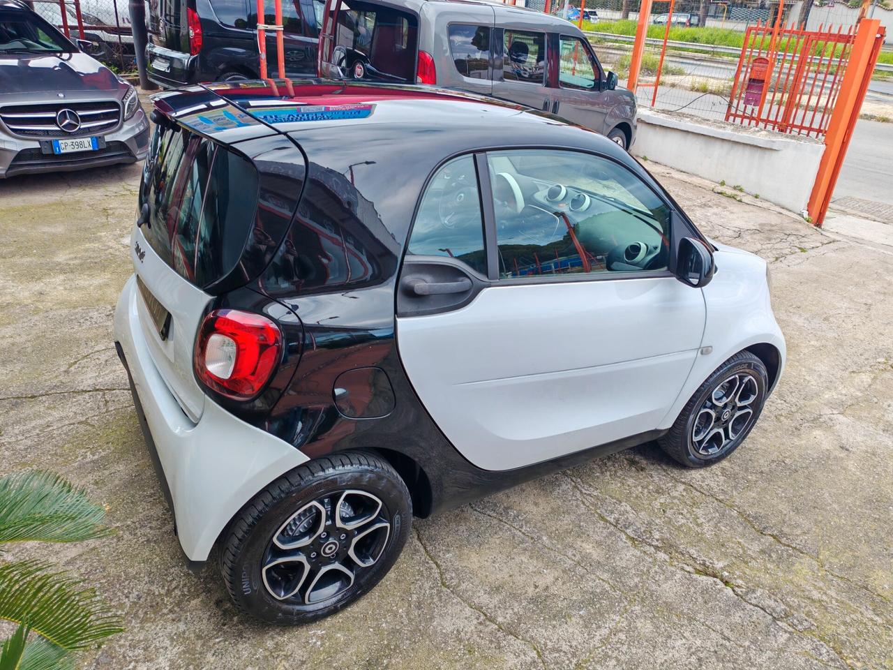 Smart Fortwo 1,0 benzina 10/2018 Cv70 automatica