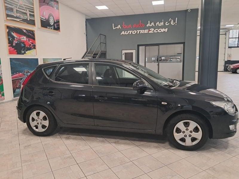 Hyundai i30 i30 1.4 16V 109CV 5p. BlueDr. GPL Active