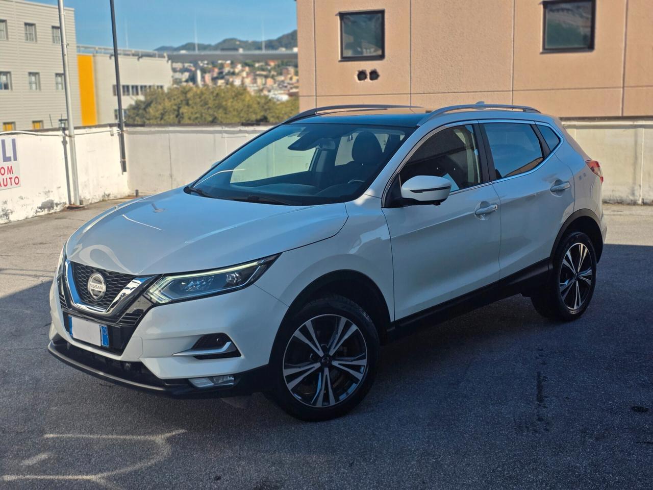 Nissan Qashqai 1.3 DIG-T 140 CV Tekna+