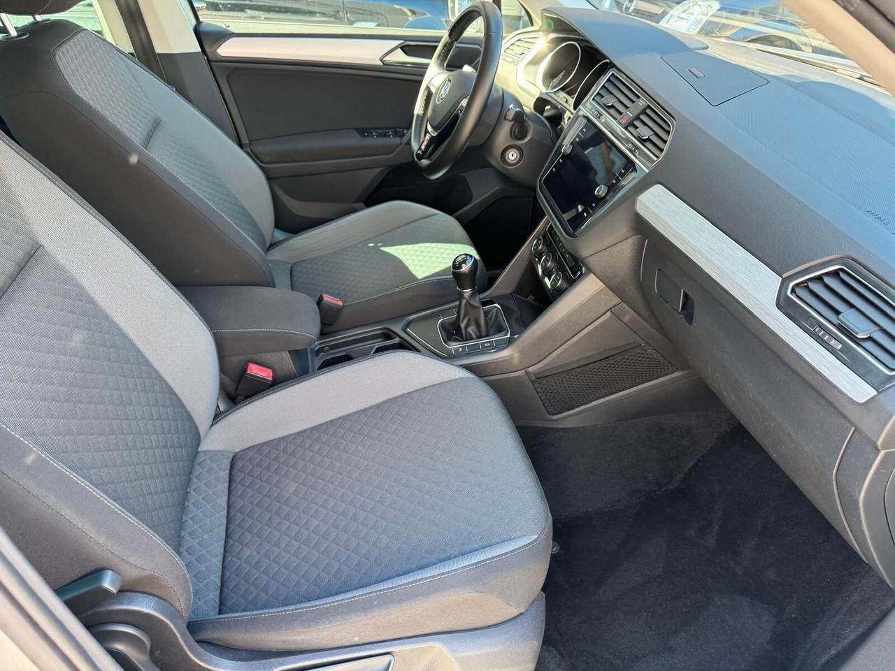 Volkswagen Tiguan 1.6 TDI SCR Business BlueMotion Technology*EURO6*NAVI*CERCHI